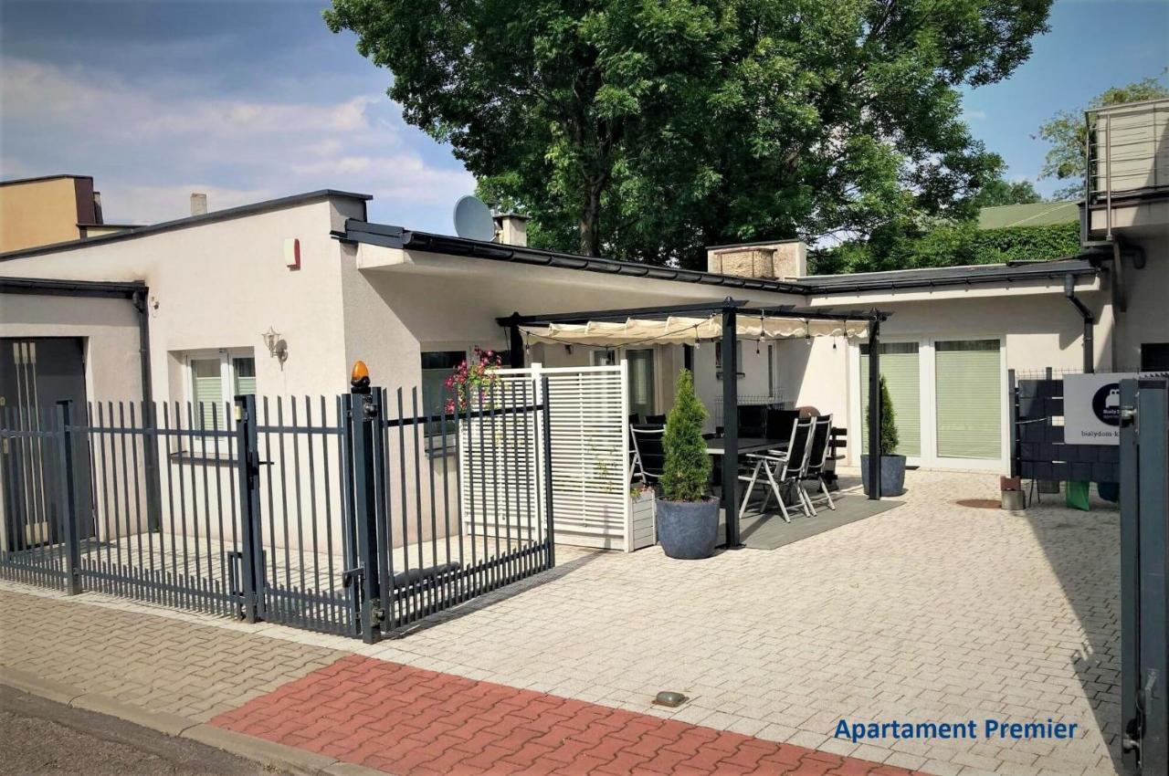 Bialy Dom - 2 Bedrooms Kattowitz Exterior foto