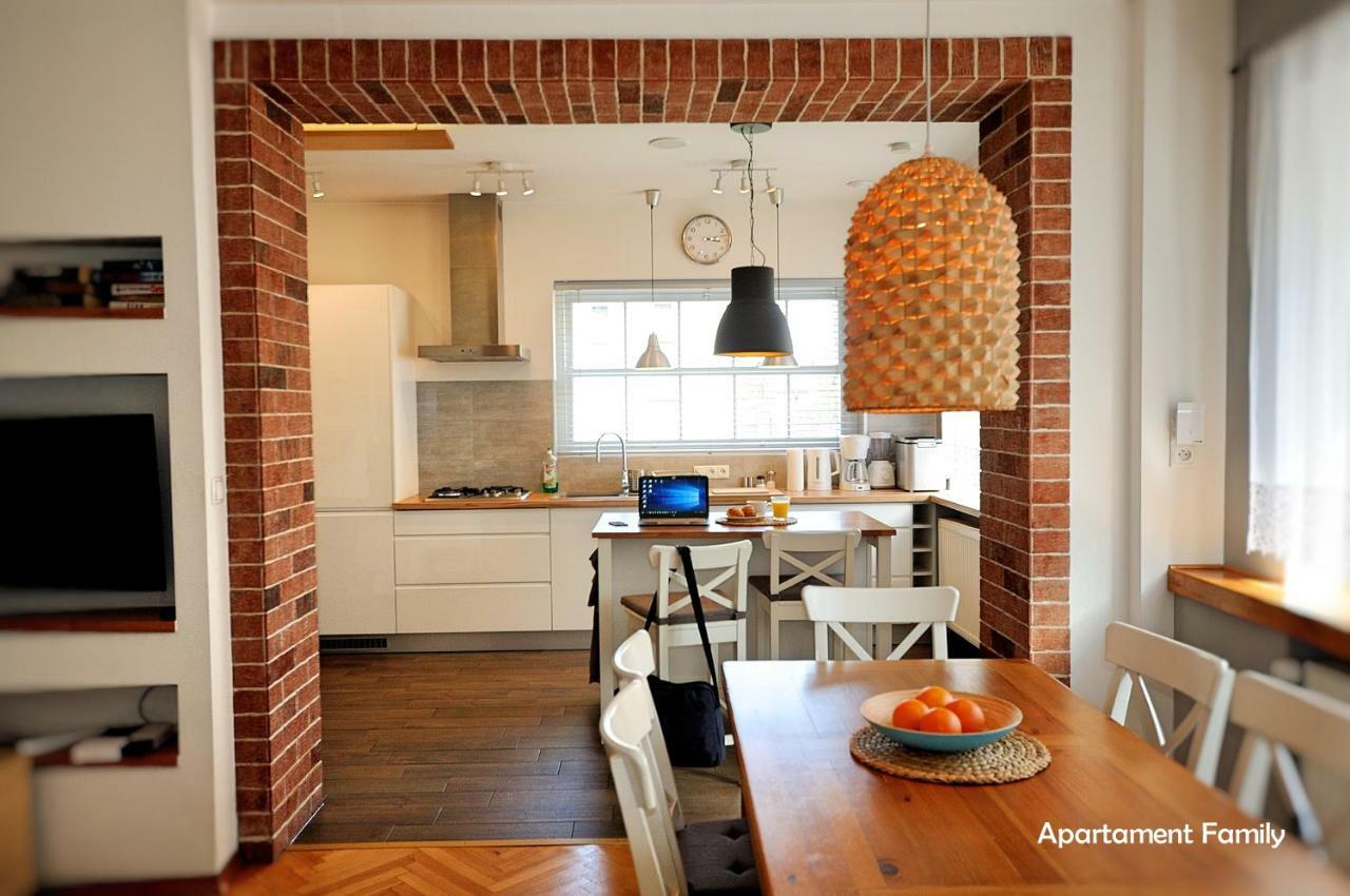 Bialy Dom - 2 Bedrooms Kattowitz Exterior foto